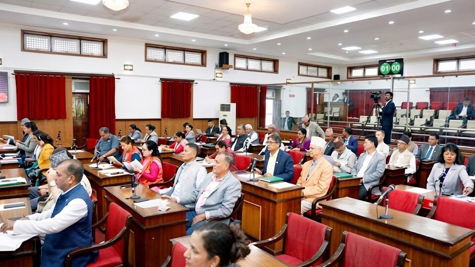 राष्ट्रिय सभाको बैठकमा सहभागी सांसदहरू, जहाँ शून्य समयमा सुकुमवासी समस्याबारे सरकारको ध्यानाकर्षण गराइएको छ।