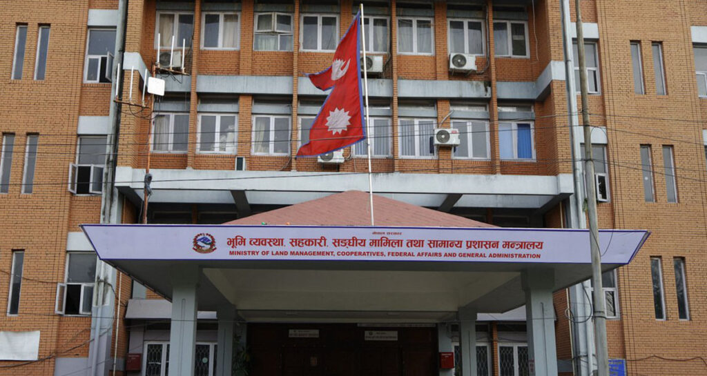 १७ उपसचिवको सरुवा
