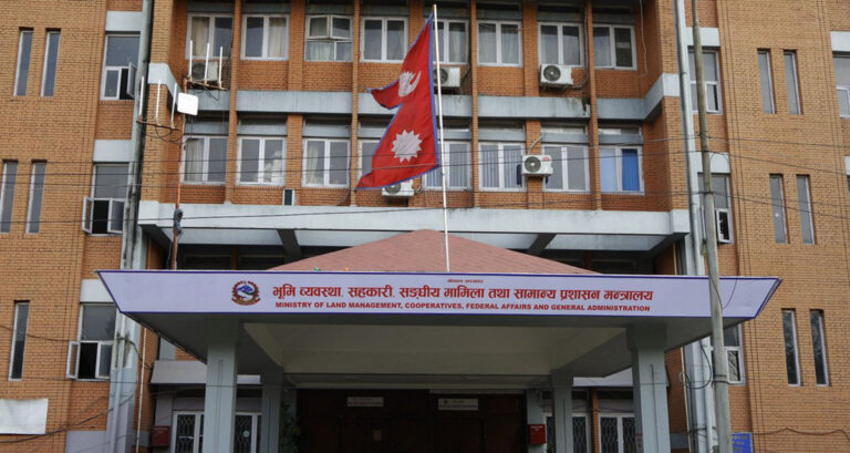 १७ उपसचिवको सरुवा